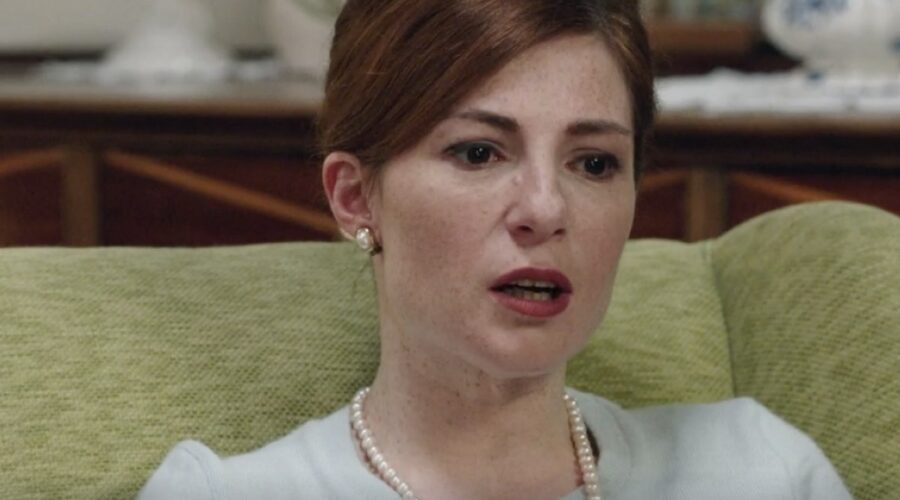 Valentina Bartolo (Veronica Zanatta) in una scena della puntata 2 de 