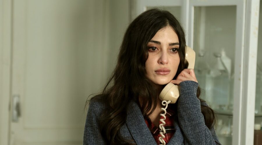 Melike İpek Yalova (Müjgan Hekimoğlu Akkaya) in una scena di