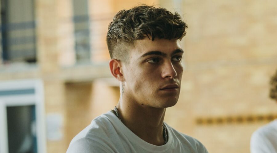 Lorenzo Zurzolo (Daniele) in una scena di 