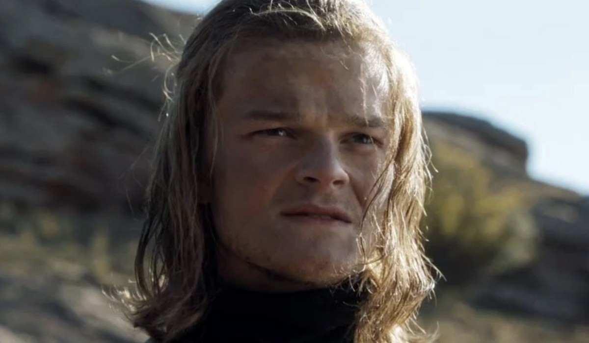 Robert Aramayo In Game Of Thrones Credits Screen Capture Sky And Now