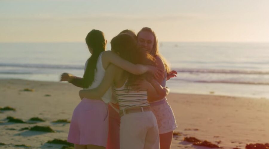 Una scena dal trailer di 