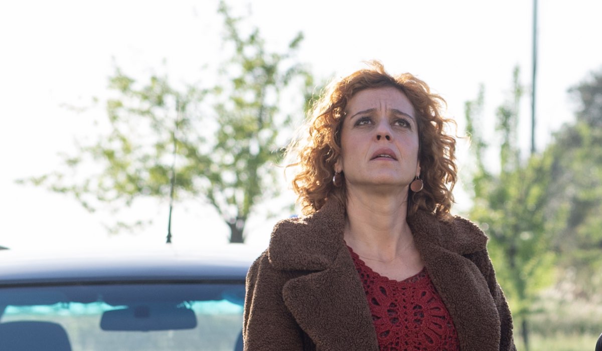 Vanessa Scalera (Imma Tataranni) in una scena della seconda stagione di