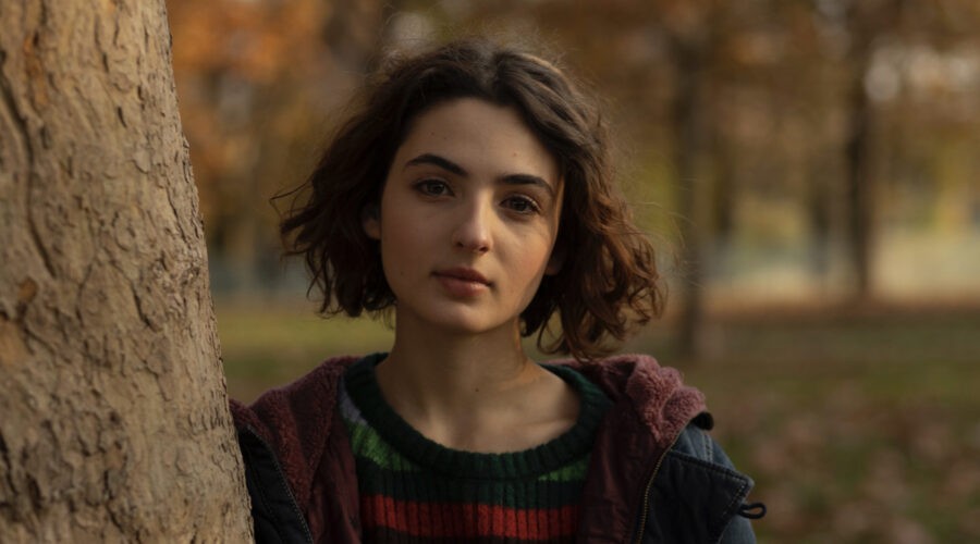 Tecla Insolia interpreta Nina in “5 Minuti Prima”. Credits: Debora Vrizzi/RaiPlay.