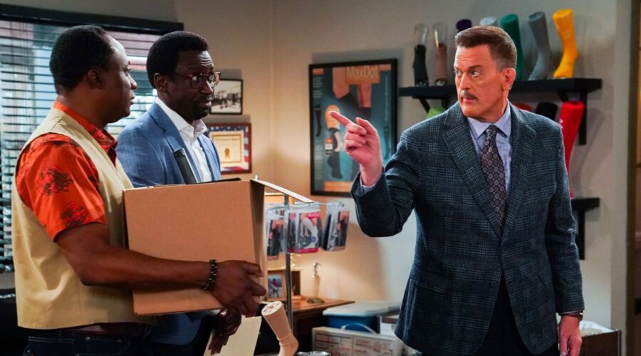 Da sinistra: Bayo Akinfemi, Tony Okengbowa e Billy Gardell in