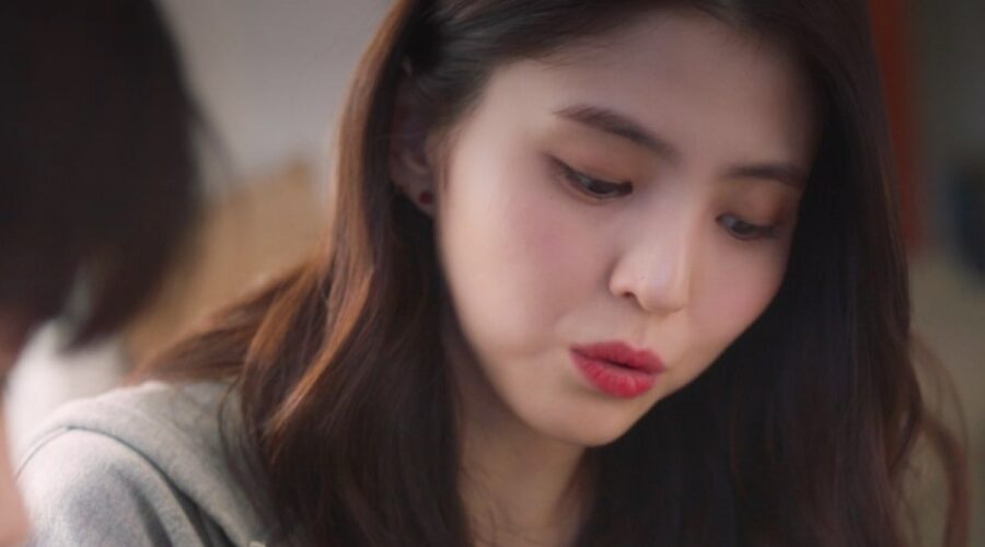Han So-Hee in una scena del secondo episodio di