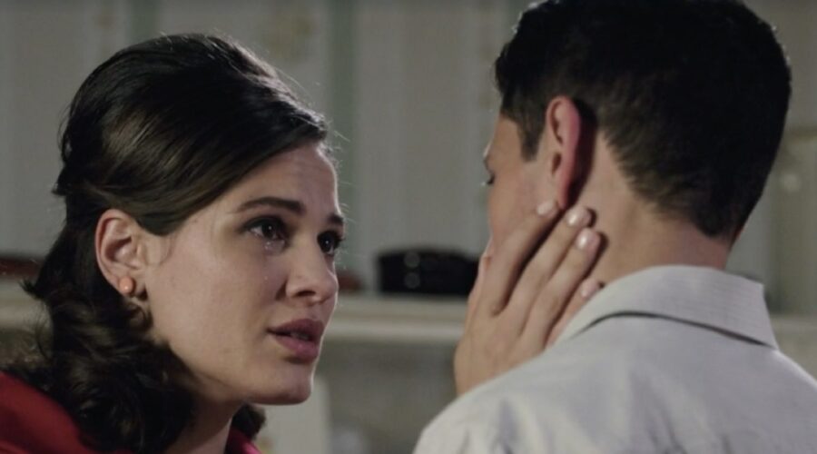 Da sinistra: Giulia Vecchio (Anna Imbriani) ed Emanuel Caserio (Salvatore Amato) in una scena della puntata 10 de