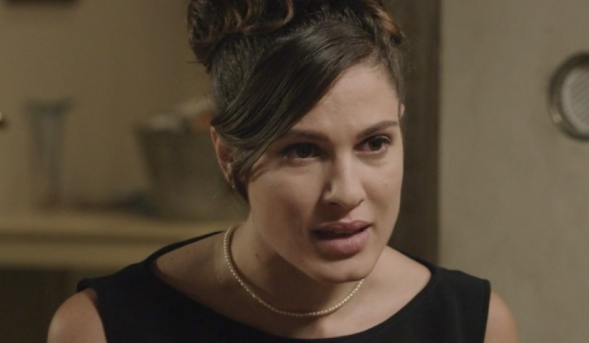 Giulia Vecchio (Anna Imbriani) in una scena della puntata 35 de