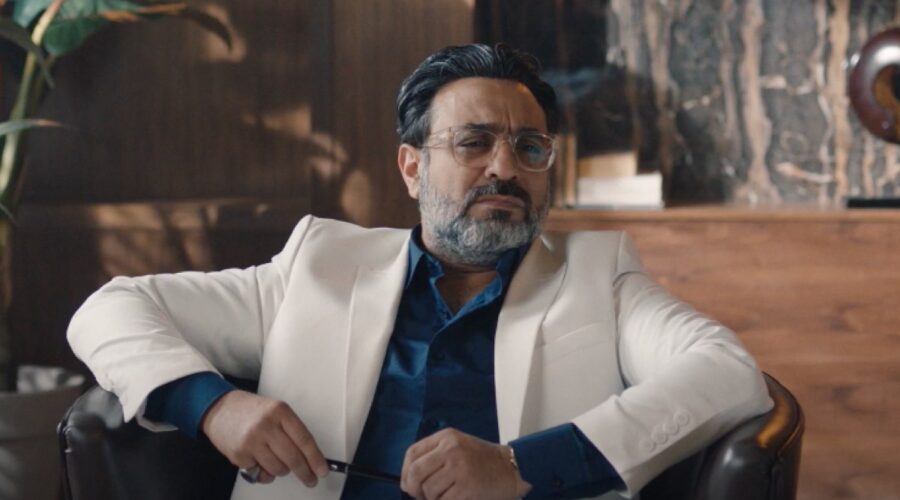 Khaled Ameen in una scena del Trailer di 