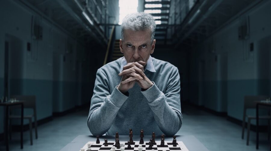 Peter Capaldi interpreta Gideon In 