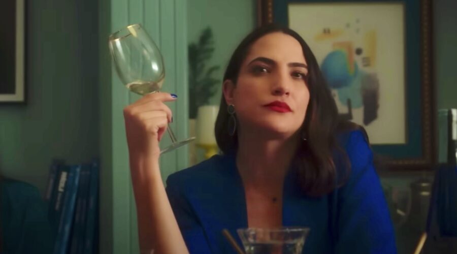 Carolina Cuervo (Ana) in una scena dal trailer di 