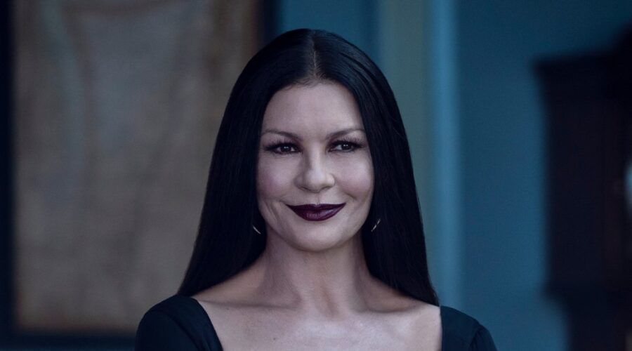 Catherine Zeta-Jones interpreta Morticia in 