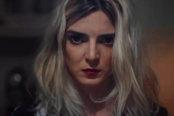 Clara Lago nei panni di Sofia in una scena dal trailer di 