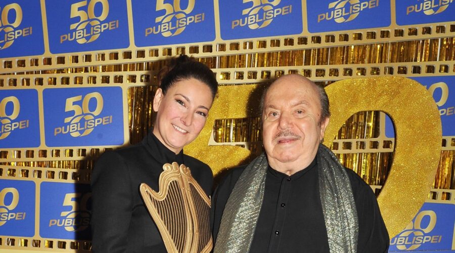 Da sinistra: Verdiana Bixio e Lino Banfi per i cinquanta anni di Publispei