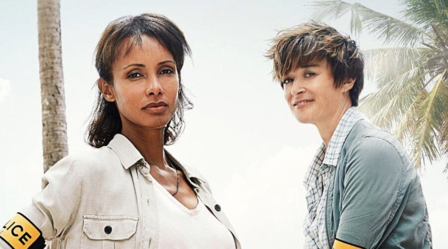 Dettaglio Immagine Di Copertina Delitti Ai Tropici Credits Sky Guida