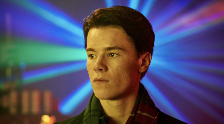 Edvin Ryding nei panni di Willhelm nella stagione 2 di “Young Royals”, Courtesy of Netflix © 2022. Credits: Jonah Paulin/Netflix.