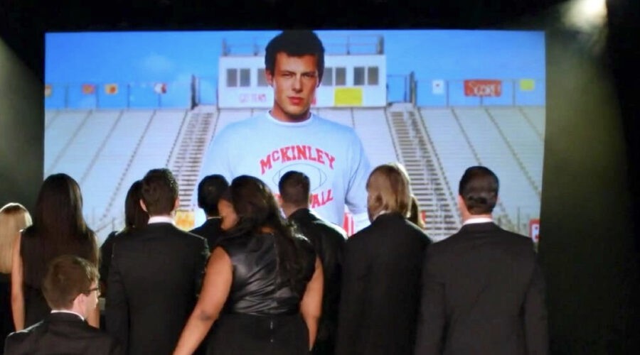 Un fotogramma del terzo episodio della stagione 5 di “Glee”. Credits: Disney+.