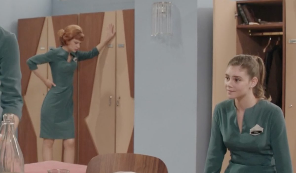 Da sinistra: Gaia Bavaro (Gemma Zanatta) e Elvira Camarrone (Clara Boscolo) in una scena nella puntata 46 de