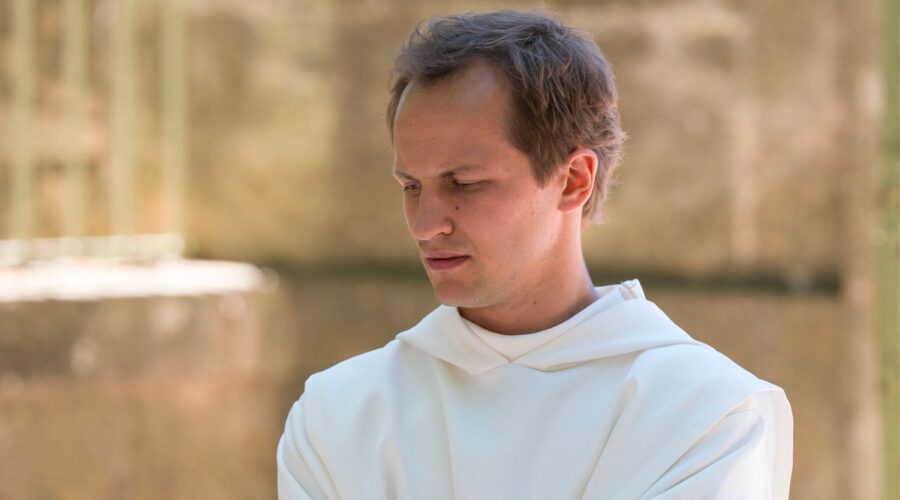 Mathieu Spinosi Interpreta Clément In