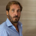 Maurizio Aiello interpreta Alberto in 