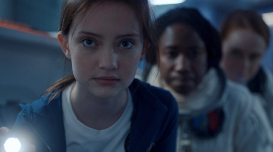 Da sinistra: Maya McNair, Sophia Walker e Alex Paxton-Beesley in 