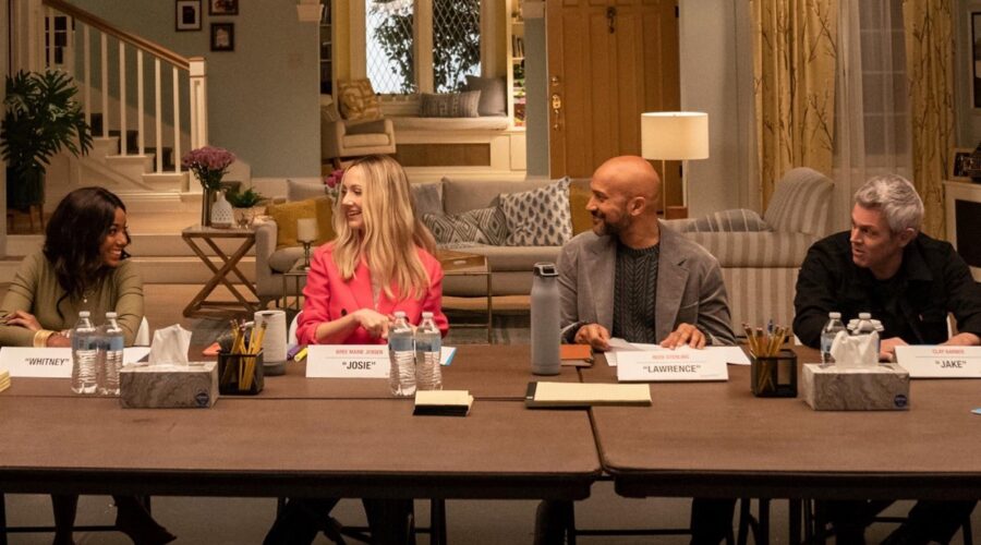 Una scena col cast di 