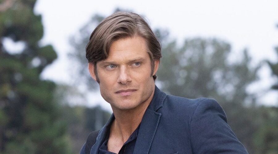Chris Carmack in una scena di 