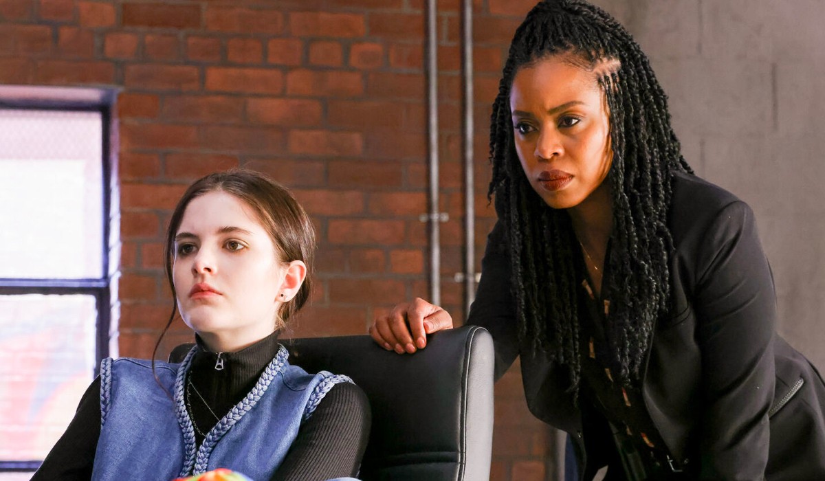 Law & Order - Organized Crime 3: release and previews 2 From left: Ainsley Seiger and Danielle Mone Truitt in a scene from