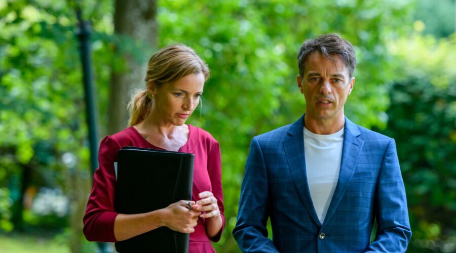 Da sinistra: Lia e Robert in una scena di 