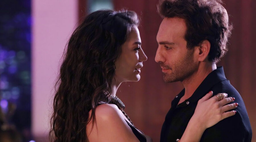 Demet Özdemir E Bugra Gülsoy In Between The World And Us Credits Disney Plus