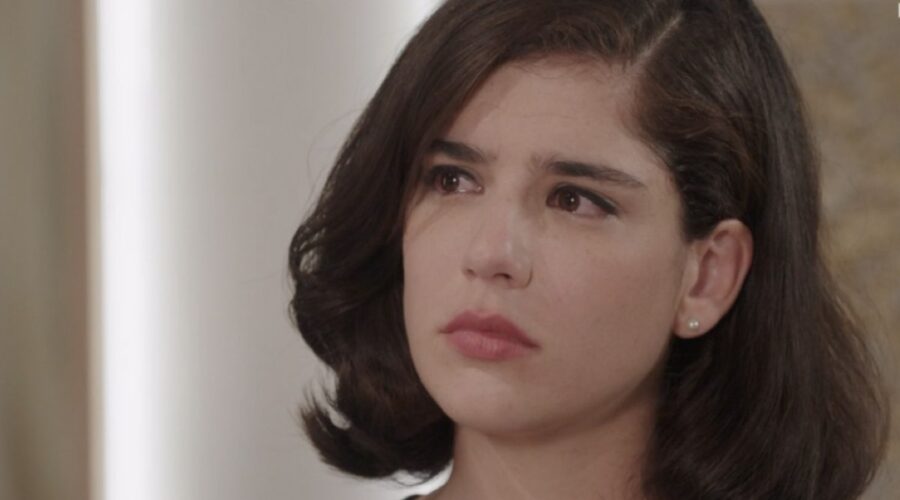 Grace Ambrose (Stefania Colombo) in una scena della puntata 53 de