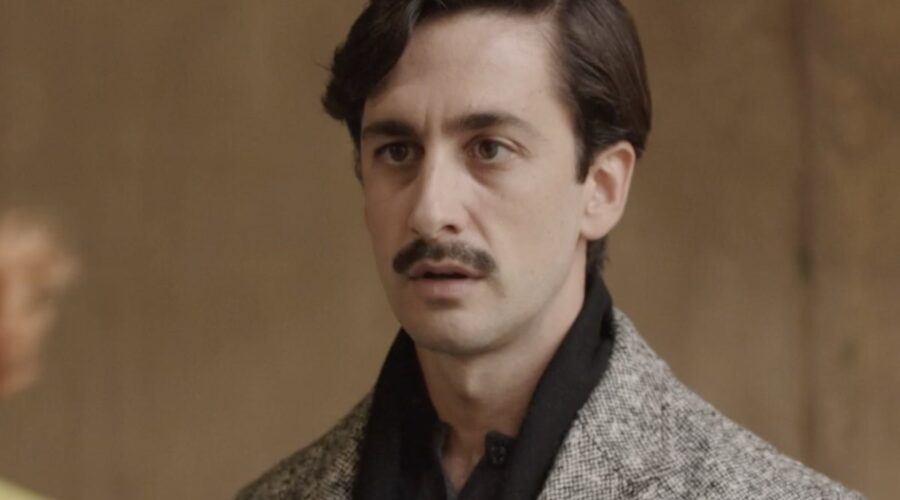 Piero Cardano (Mario Oradei) in una scena nella puntata 69 de