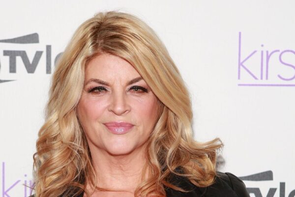 NEW YORK, NY - 03 DICEMBRE: l'attrice Kirstie Alley partecipa alla festa per la prima di 