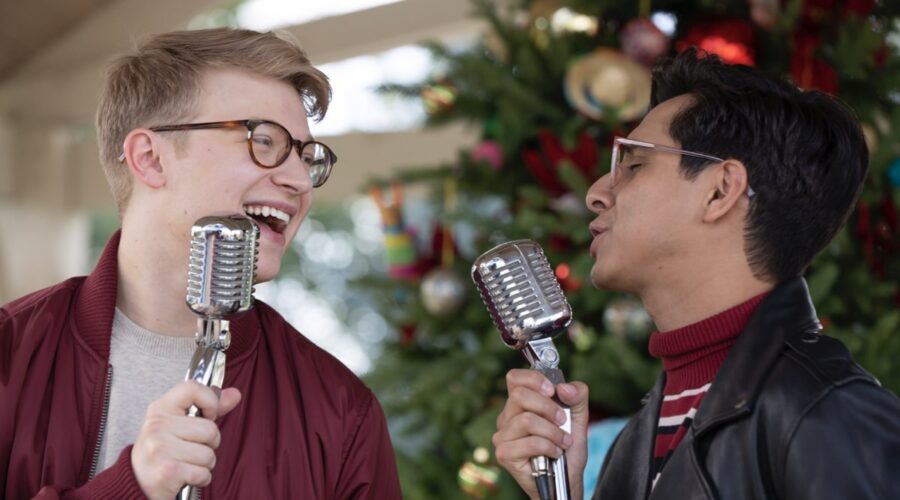 Da sinistra: Larry Saperstein e Joe Serafini in una scena di