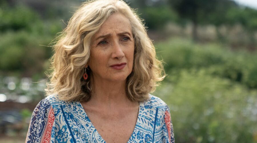 Lunetta Savino (Nunzia Lobosco) in una scena di