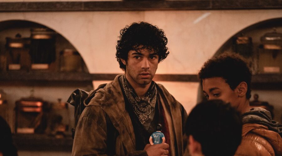 Massimiliano Caiazzo in una scena di “Underbois” Credits: Giulia Parmigiani/Disney Plus.