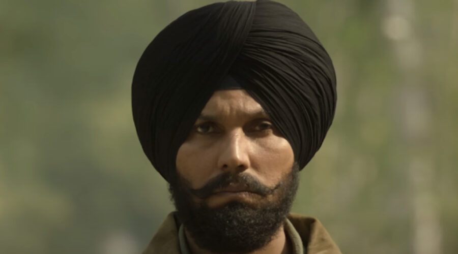 Randeep Hooda in una scena dal trailer di
