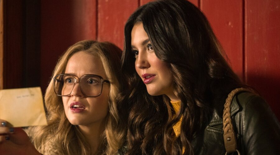 Da destra: Roan Curtis e Ali Skovbye in una scena di