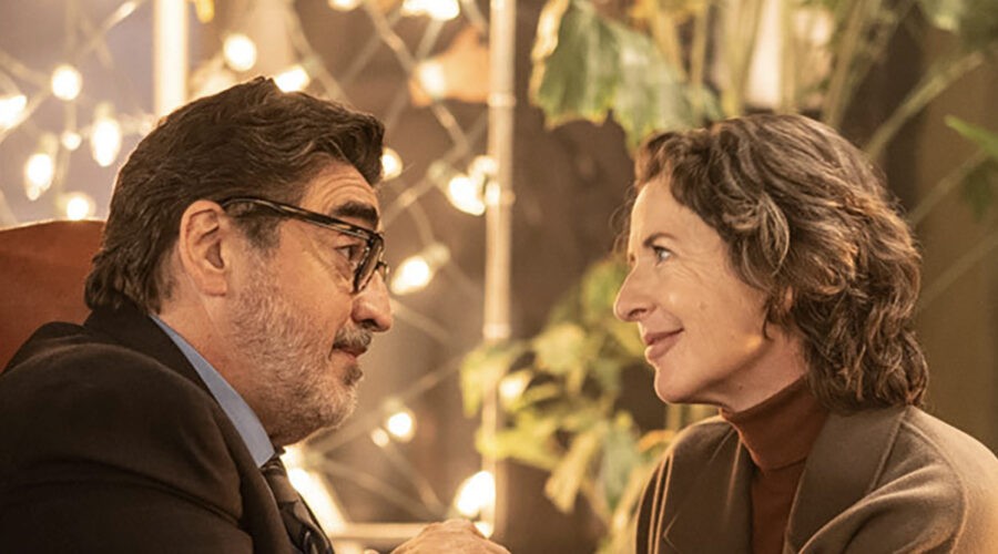 Alfred Molina E Tantoo Cardinal In