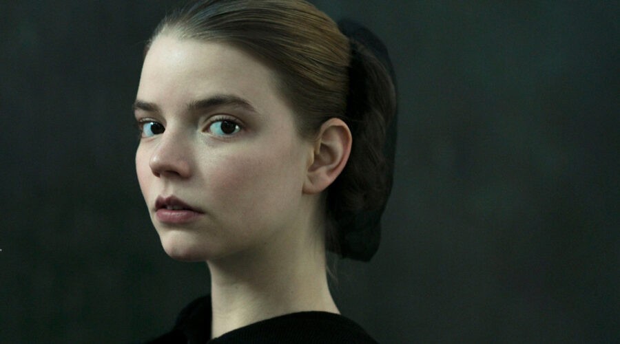 Anya Taylor-Joy nella locandina ufficiale de 