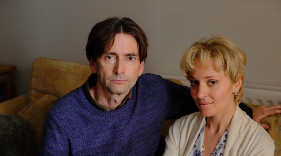 David Tennant e Margarita Levieva in una scena di