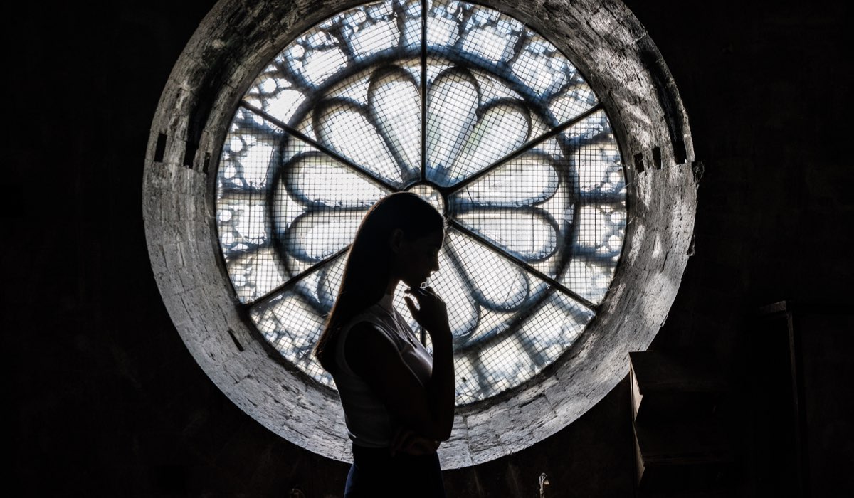 Francesca Chillemi (Azzurra Leonardi) in una scena di