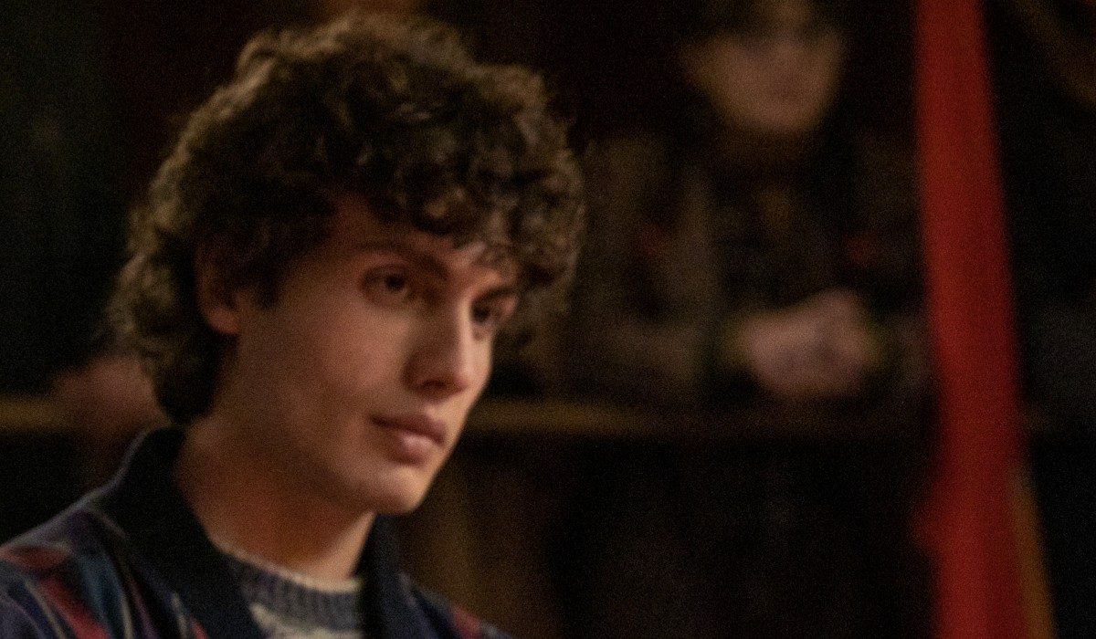 Gianluca Spagnoli (Tonino) In La Vita Bugiarda Degli Adulti Credits Netflix
