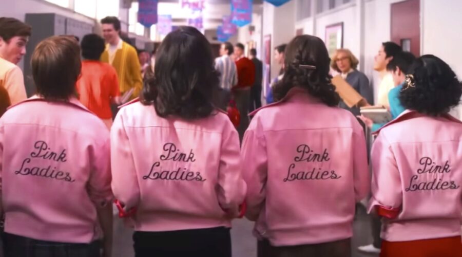 Fotogramma dal trailer di “Grease: Rise of the Pink Ladies”. Credits: Paramount+/YouTube.