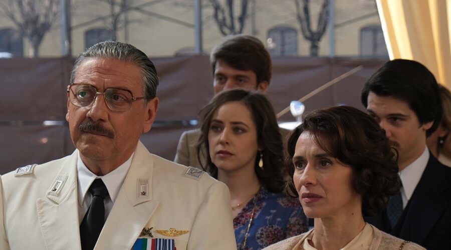 Sergio Castellitto e Teresa Saponangelo in una scena de 