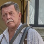 Pietro Genuardi (Armando Ferraris) in un posato per 
