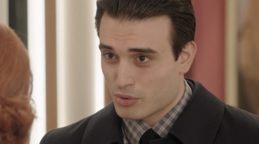 Lorenzo Lancellotti (Carlos) in una scena della puntata 87 de 