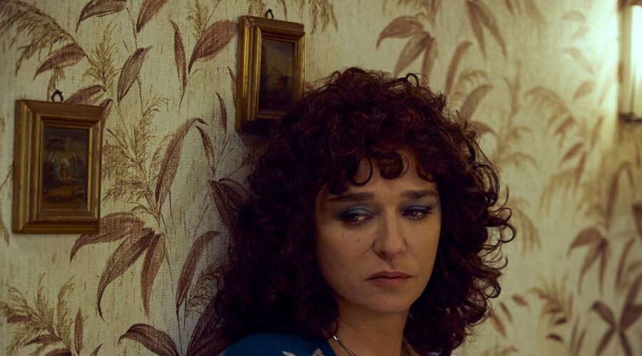 Valeria Golino (Vittoria) in una scena della serie TV 