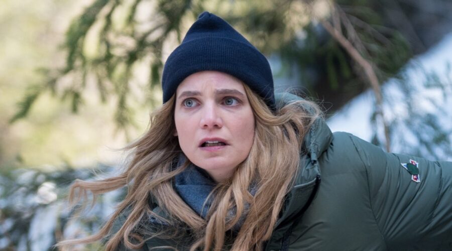 Rike Schmid interpreta Claudia in