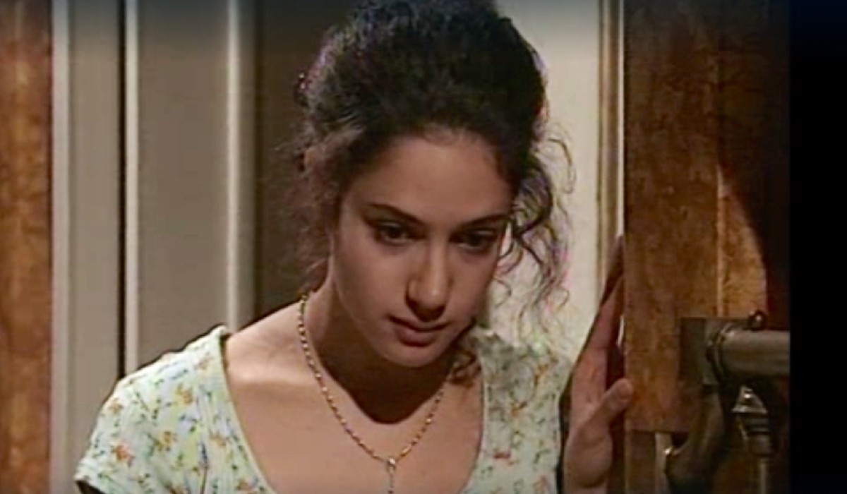 Screenshot di Samuela Sardo interpreta Anna Boschi nella prima puntata di 