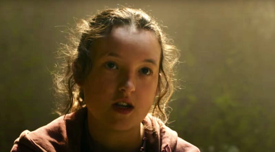 Bella Ramsey interpreta Ellie, qui in un fotogramma dal trailer. Credits: HBO/Sky/YouTube.